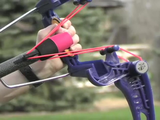 Surefire&#153; Compound Bow X2&#153; with 3 Arrows and Quiver  - image 6 from the video