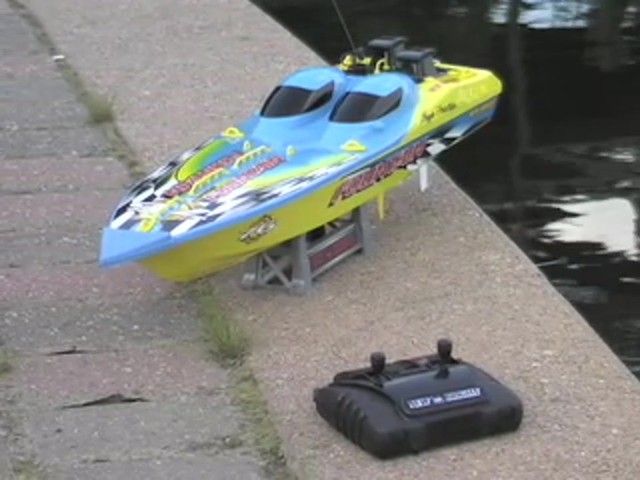 Reggie Fountain RC Race Boat - image 1 from the video