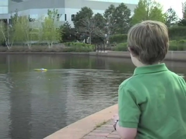 Reggie Fountain RC Race Boat - image 2 from the video