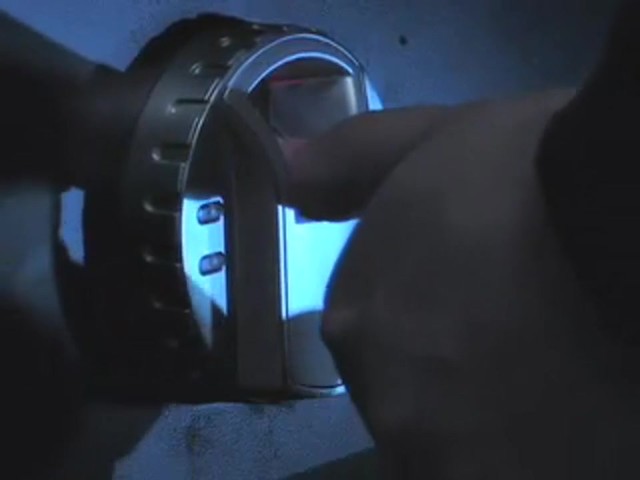 Barska&reg; Biometric Valuables Safe - image 5 from the video