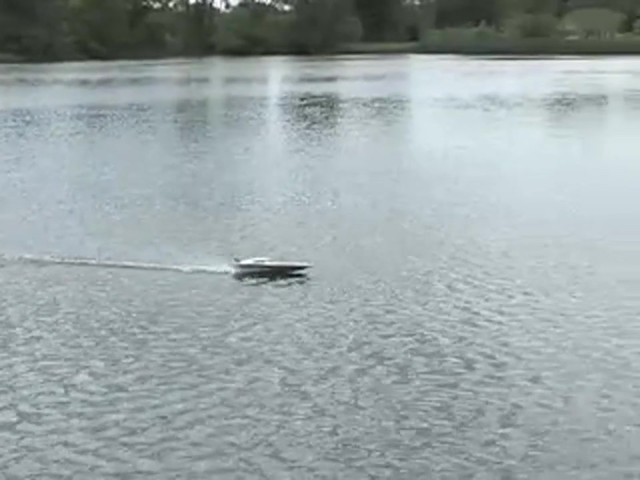 NKOK&reg; Hydrosonic&#153; Remote Controlled 28&quot; Super Speed Boat - image 3 from the video