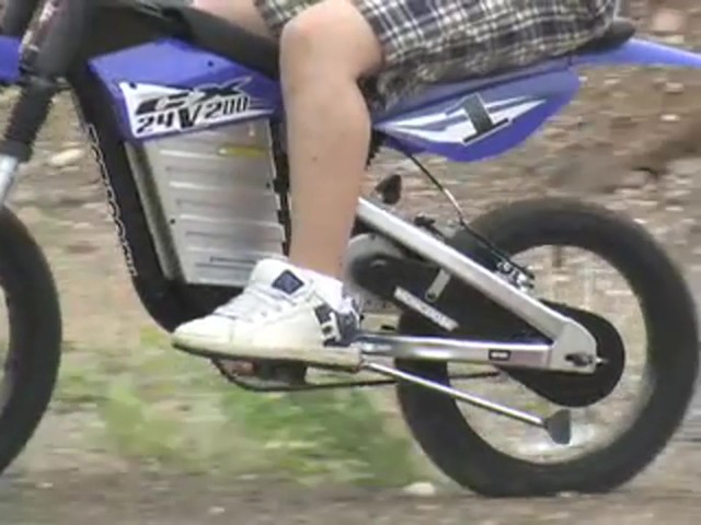 Mongoose&#153; CX200 Electric Moto - X Bike - image 2 from the video