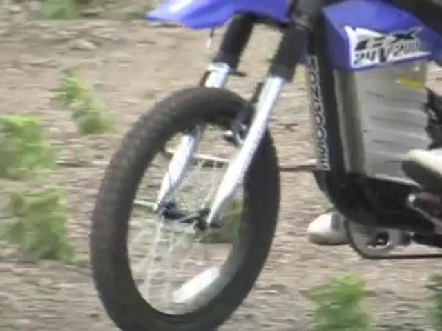 Mongoose&#153; CX200 Electric Moto - X Bike - image 7 from the video
