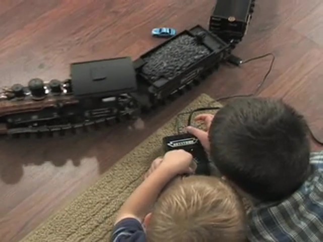 Limited Edition Santa Fe Die Cast Train Set - image 6 from the video