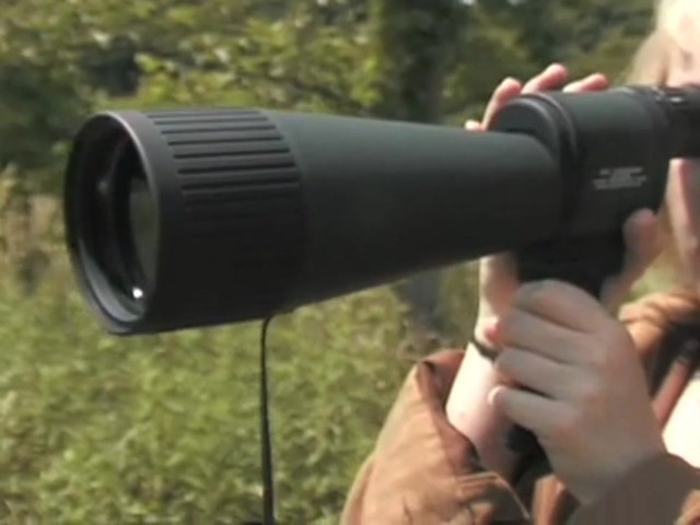 Barska&reg; 25 - 125x88 mm Waterproof Spotting Scope Kit - image 9 from the video