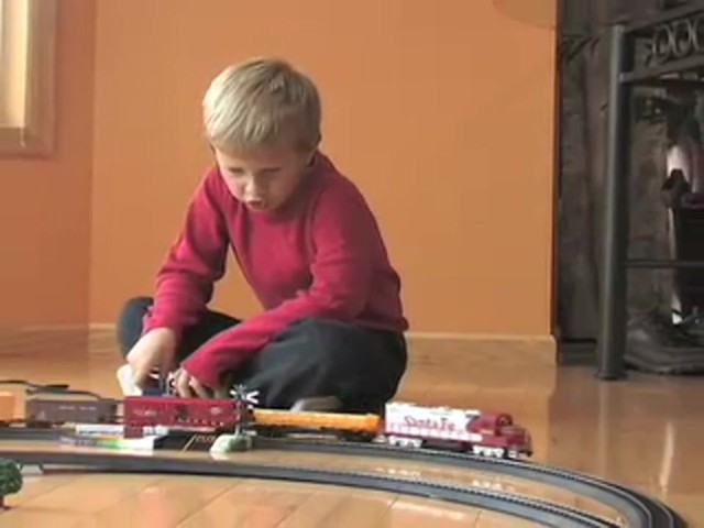 Freightline U.S.A. Train Set - image 4 from the video