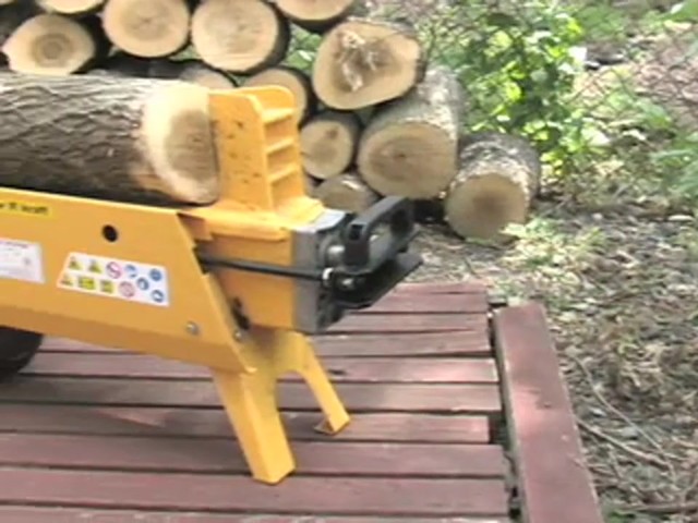 Pow 'R' kraft&reg; 7 - ton 2 - speed Log Splitter - image 10 from the video
