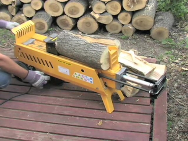 Pow 'R' kraft&reg; 7 - ton 2 - speed Log Splitter - image 5 from the video