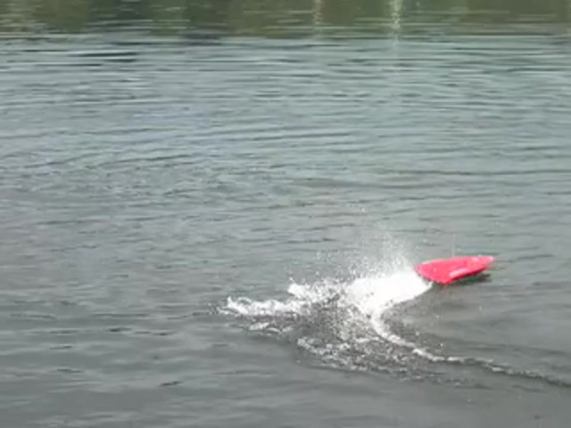 NKOK&reg; Hydrostorm&#153; Radio - controlled 22&quot; High - performance Boat - image 2 from the video