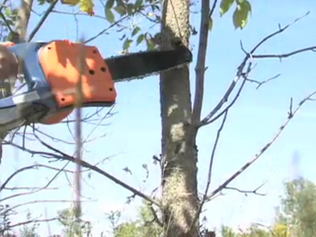 Cordless Electric Chainsaw - image 3 from the video