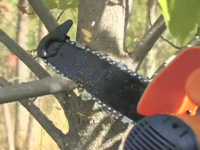 Cordless Electric Chainsaw - image 5 from the video