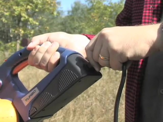 Cordless Electric Chainsaw - image 8 from the video
