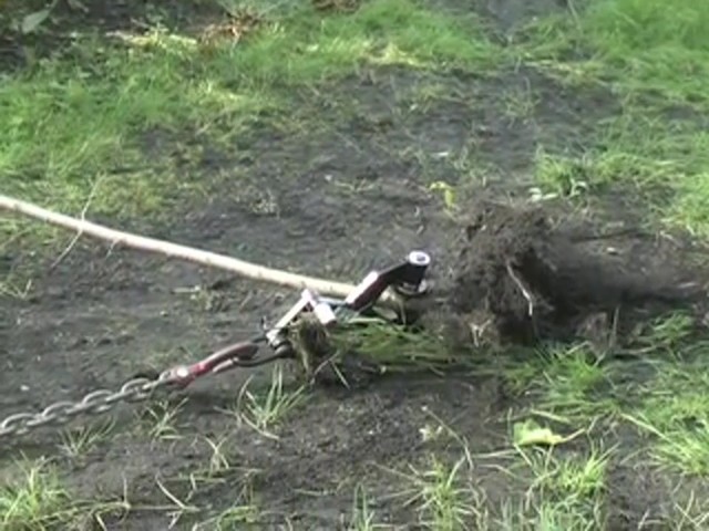 Brush Grubber&reg; Tree Tongs - image 10 from the video