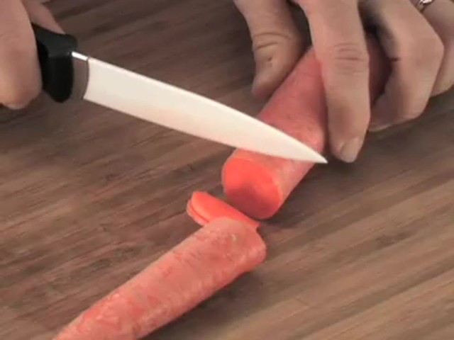 Ceramic Paring Knife - image 1 from the video