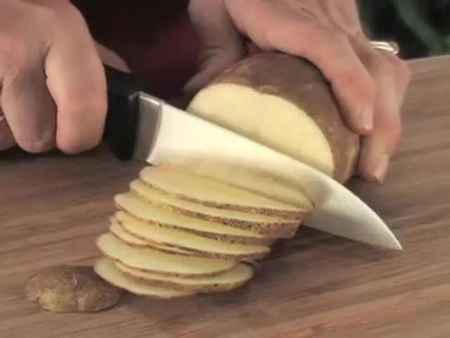 Ceramic Paring Knife - image 3 from the video