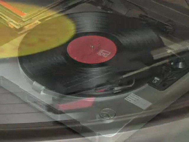 Memorex&reg; USB Turntable - image 4 from the video