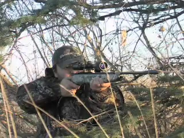 Walther&reg; Falcon Hunter&#153; .22 - cal. Air Rifle Mossy Oak&reg; Break - Up&#153; - image 10 from the video