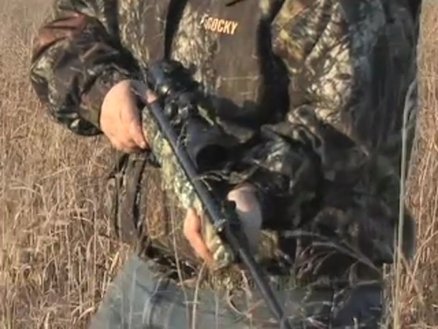Walther&reg; Falcon Hunter&#153; .22 - cal. Air Rifle Mossy Oak&reg; Break - Up&#153; - image 8 from the video