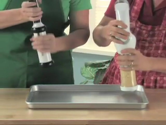 Cordless Cookie Press - image 2 from the video