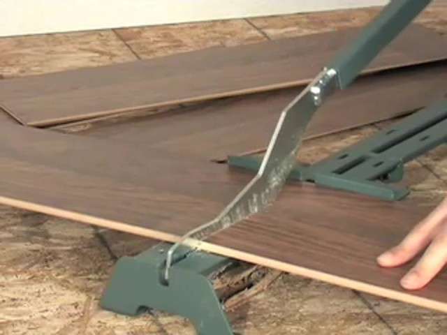 Laminate Floor Cutter - image 5 from the video