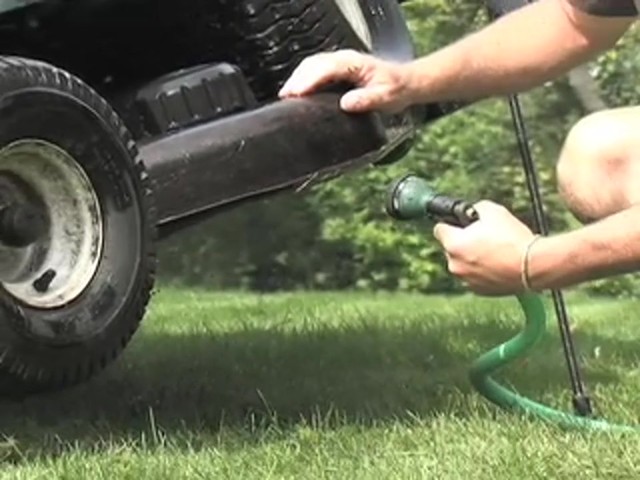 Dual - purpose Tractor Lift  - image 10 from the video