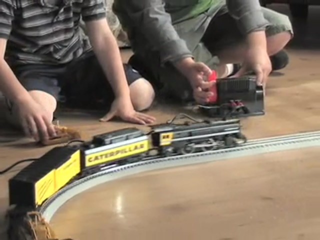 Lionel&reg; Limited Edition Caterpillar&reg; Train Set - image 5 from the video
