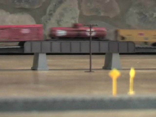 Freight Hauler Electric Train Set - image 4 from the video