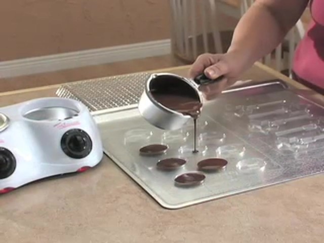 Double Chocolate Fondue Pot - image 3 from the video