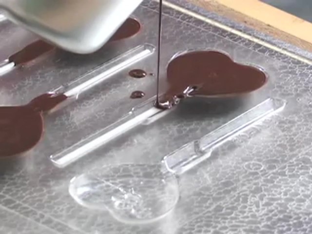 Double Chocolate Fondue Pot - image 8 from the video