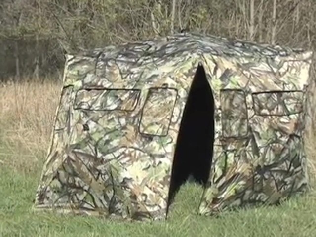 D.O.A.&#153; 5 - hub Deluxe Ground Blind - image 8 from the video