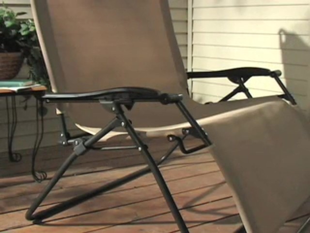 King-size Anti-gravity Lounger  - image 7 from the video