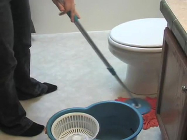 Hurricane&#153; 360 degree Spin&#153; Mop - image 5 from the video