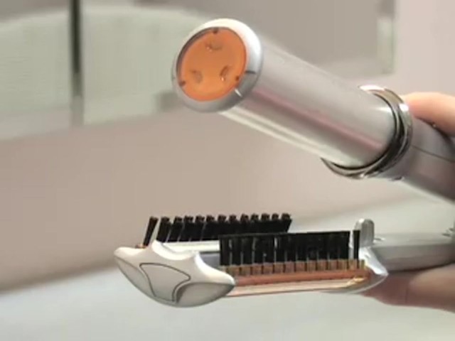 InStyler&reg; Rotating Hot Iron - image 5 from the video