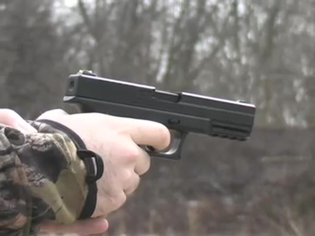 Umarex&reg; SA177&trade; .177 cal. BB Pistol - image 6 from the video