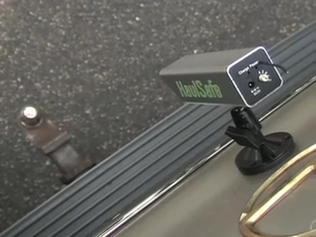 HaulSafe&#153; Wireless Backup Camera - image 4 from the video