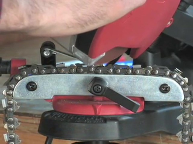Grip - On&reg; Electric Chainsaw Sharpener - image 3 from the video