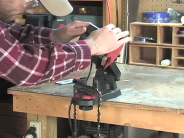 Grip - On&reg; Electric Chainsaw Sharpener - image 6 from the video