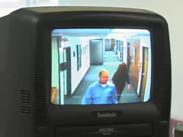 Freecam Security Camera Set with BONUS Dummy Camera - image 1 from the video