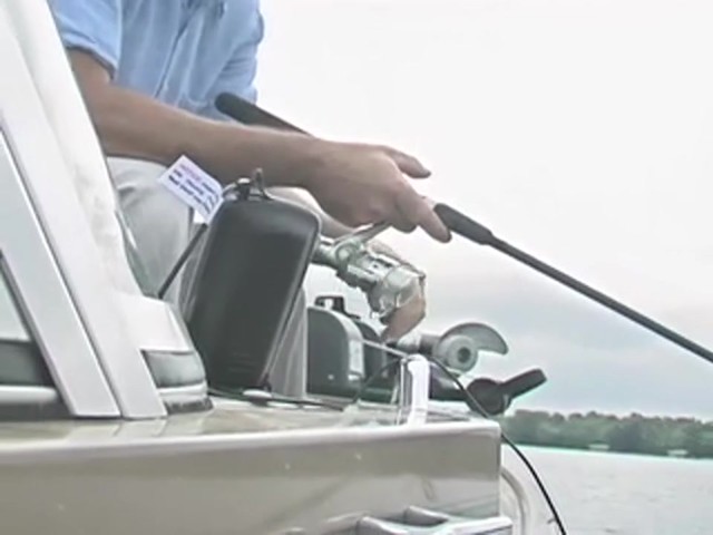 Hawkeye Portable Fishfinder - image 2 from the video