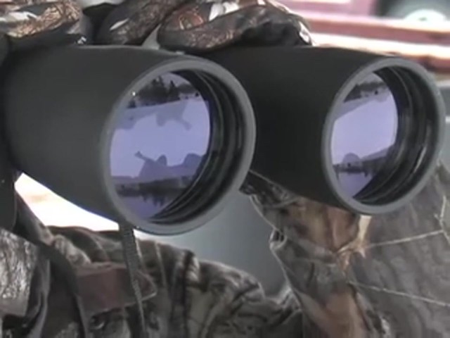 Securix&#153; 20 - 144x70 mm Mega Zoom Binoculars - image 4 from the video