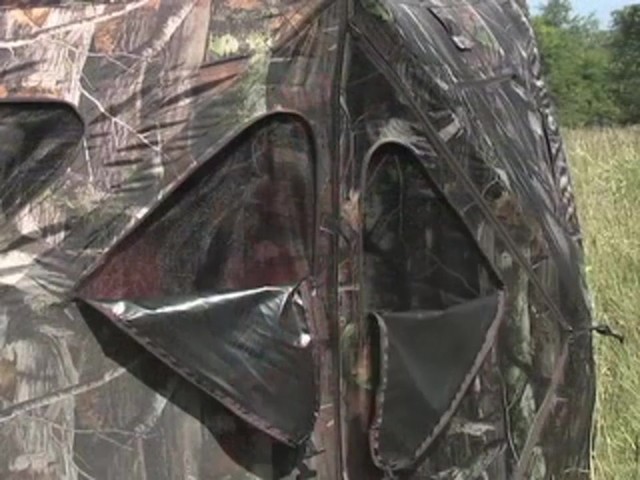 Guide Gear&reg; Deluxe 5 - hub Ground Blind Next Camo&reg; - image 9 from the video