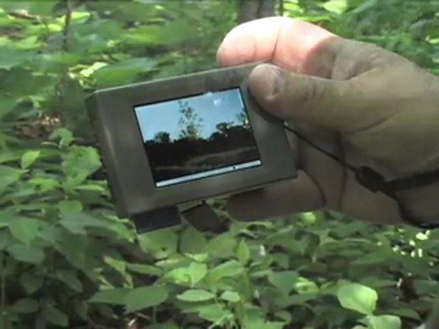 Moultrie&reg; Universal Picture Viewer - image 5 from the video
