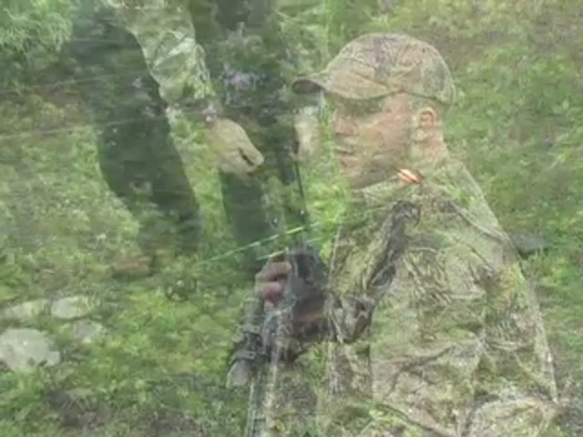 Barnett&reg; Predator Crossbow Kit - image 4 from the video