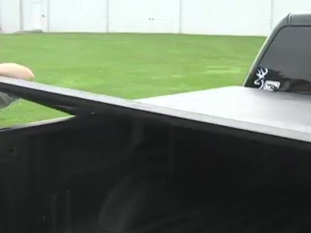 Extang® Trifecta™ Tonneau Cover - image 8 from the video