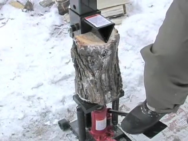 Guide Gear&reg; 8 - ton Vertical Log Splitter - image 9 from the video