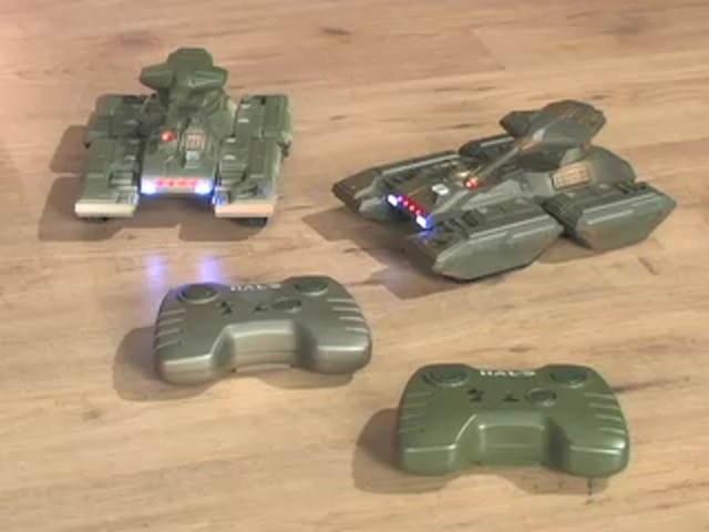 2 Halo® Radio - controlled Laser Battle Tanks - image 10 from the video