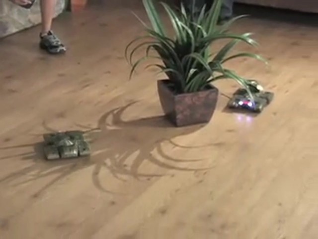 2 Halo® Radio - controlled Laser Battle Tanks - image 3 from the video