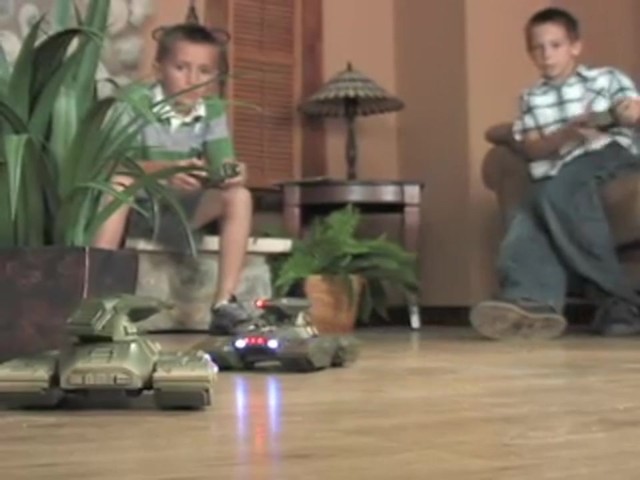 2 Halo® Radio - controlled Laser Battle Tanks - image 4 from the video