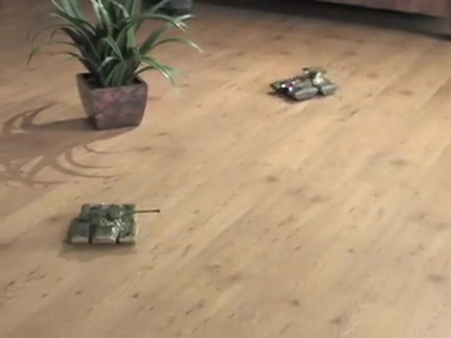 2 Halo® Radio - controlled Laser Battle Tanks - image 6 from the video