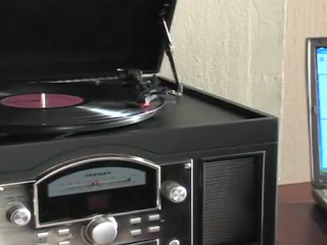 Crosley Archiver USB Turntable - image 5 from the video